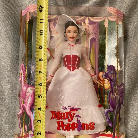 SOLD // Mattel Disney Mary Poppins 2005 Fashion Doll - Collectible Packaging - Picture 15 of 16
